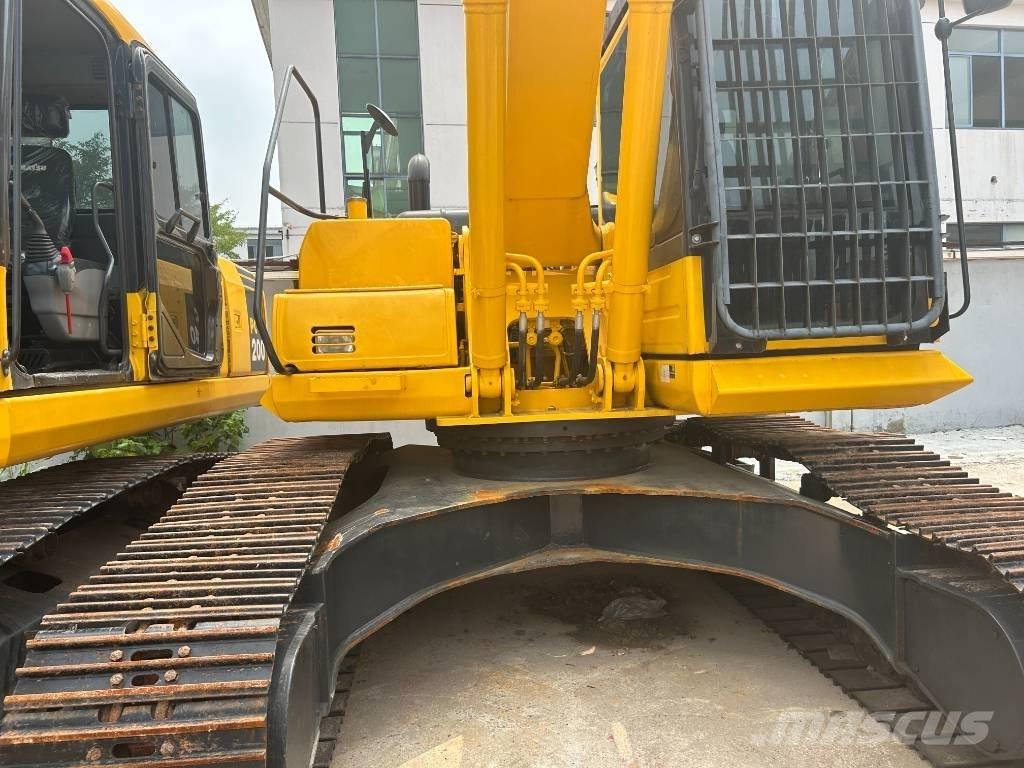 Komatsu PC240LC-8 Raupenbagger
