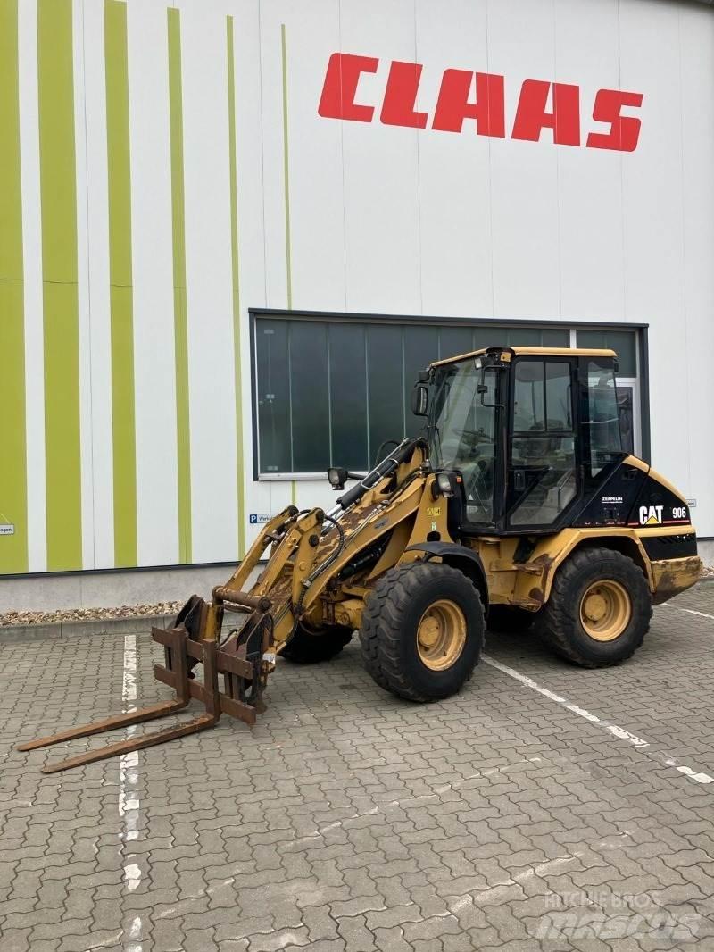CAT 906 Radlader