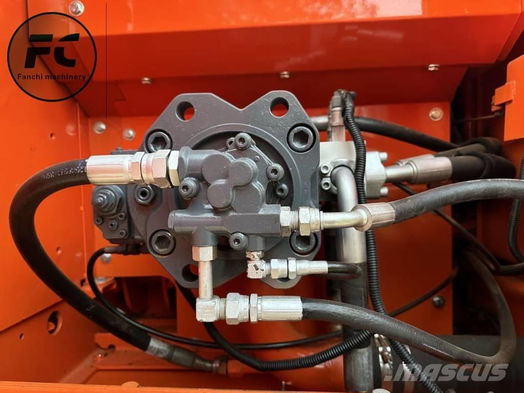 Doosan DX 225 LC Raupenbagger