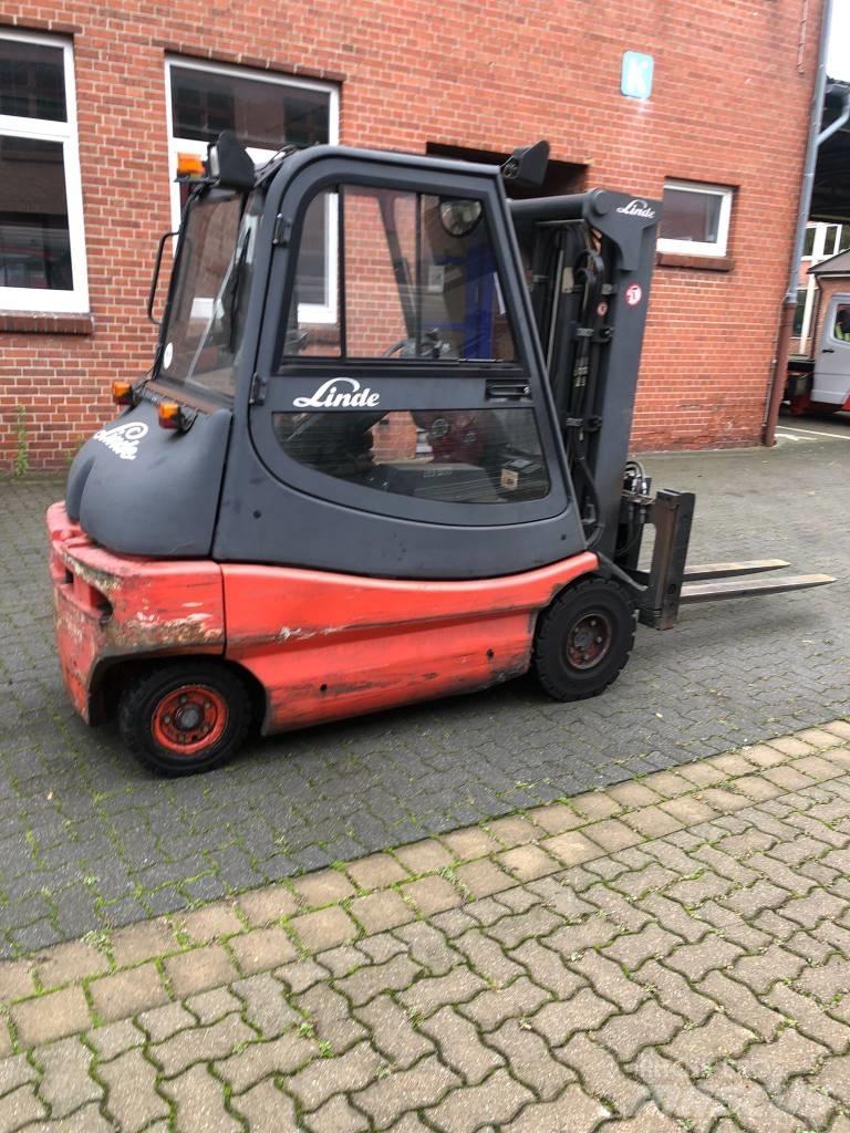 Linde E 30 Elektro Stapler