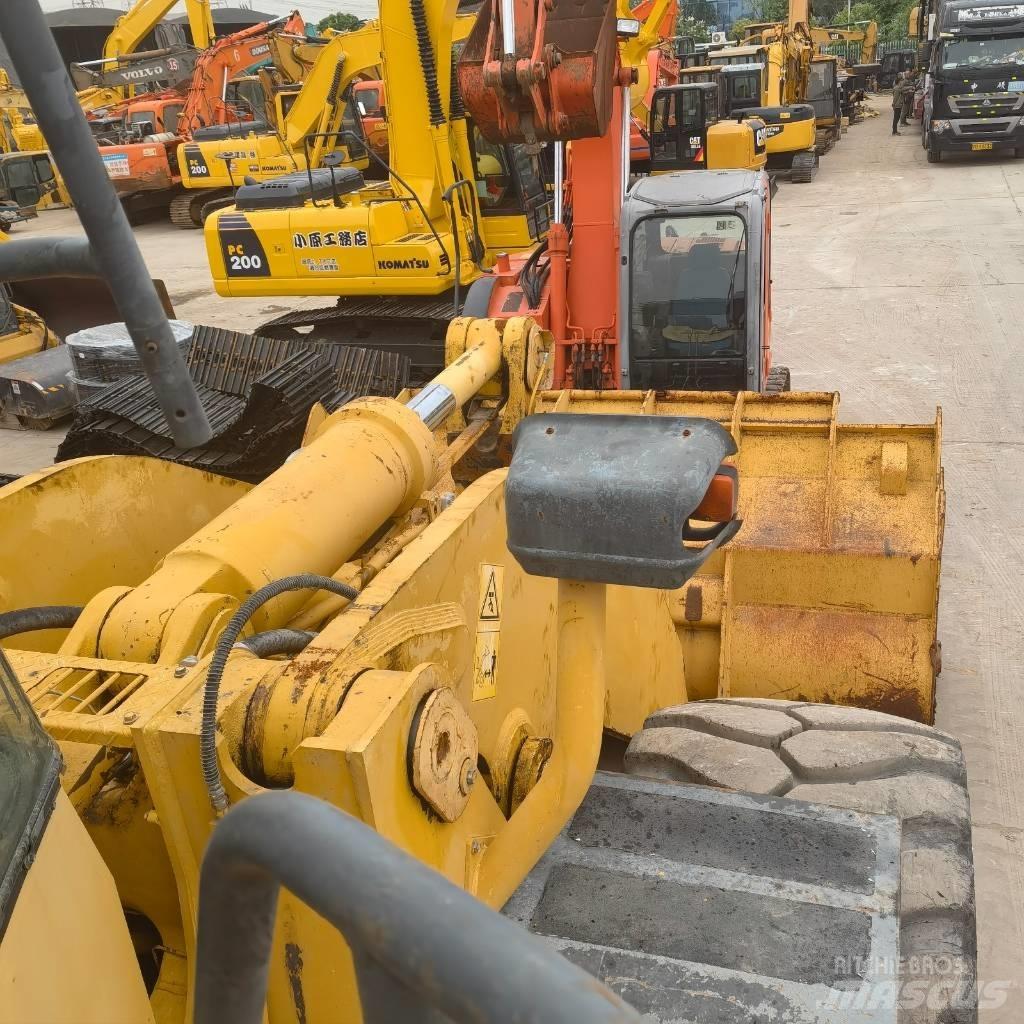 Komatsu WA 600-6 Radlader