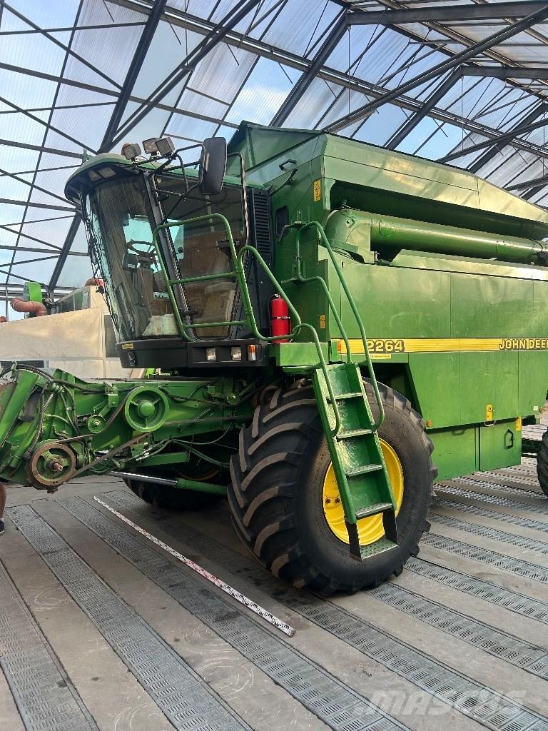 John Deere 2264 Mähdrescher