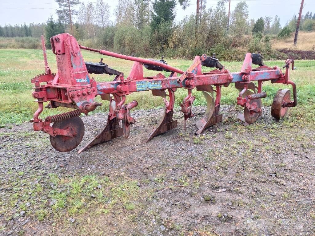 Överum sarkaaurat Konventionelle Pflüge