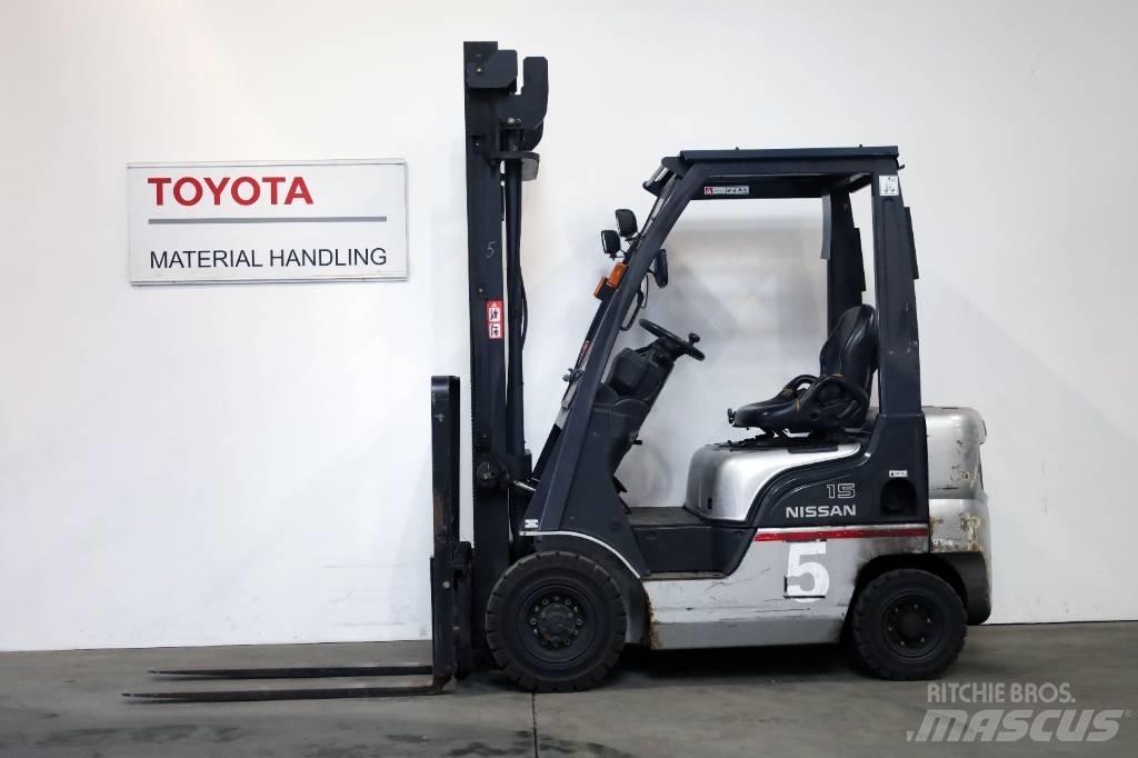 Nissan FLO1A15 Diesel Stapler