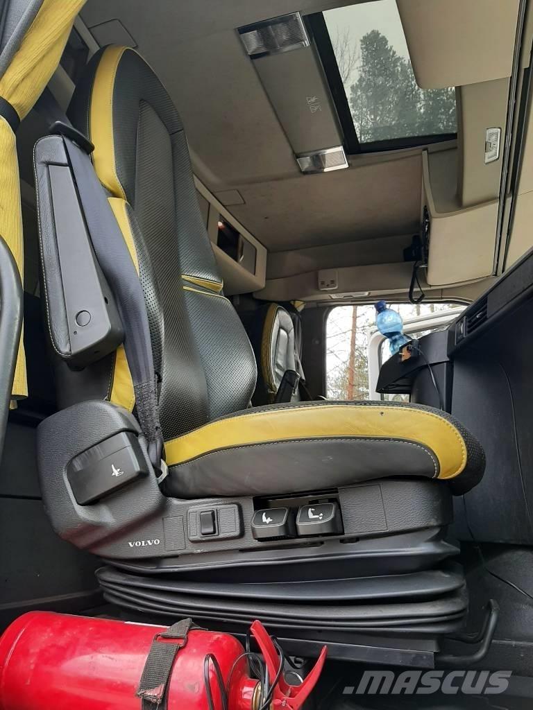 Volvo FH 16 Holzfahrzeuge
