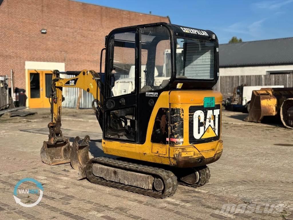 CAT 301.6C Minibagger < 7t