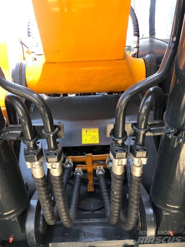 Hyundai R220LC-9S Raupenbagger