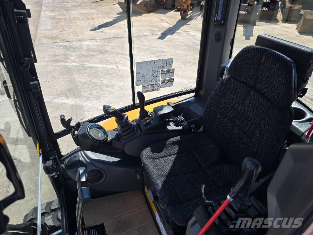 CASE CX25D Minibagger < 7t