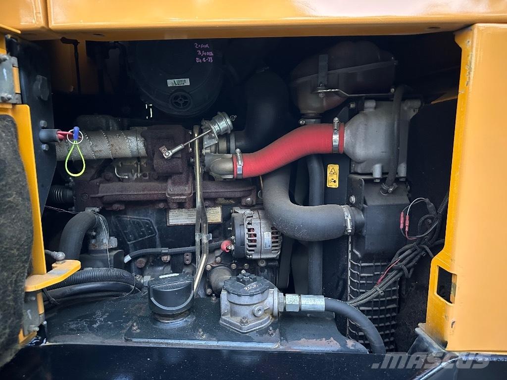 JCB 9TFT Minidumper