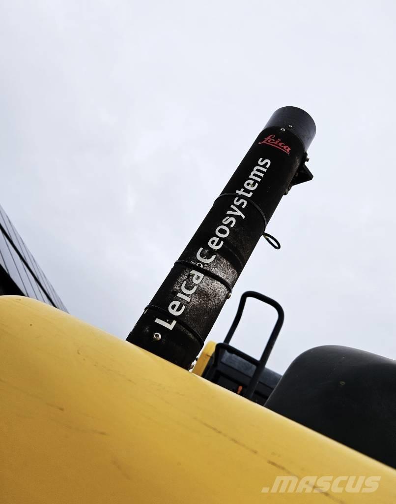 Komatsu HB 215 LC Raupenbagger