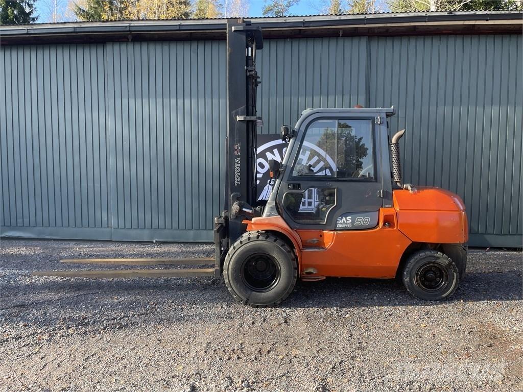 Toyota 42-7 FD A 50 Diesel Stapler