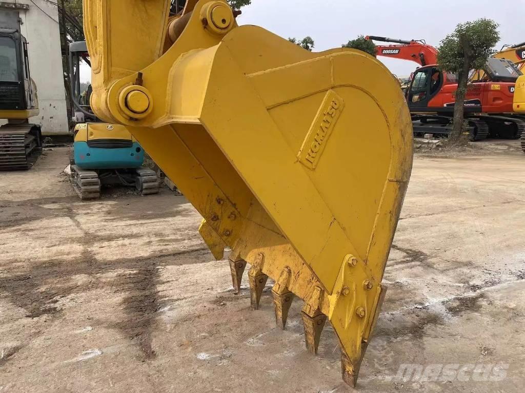 Komatsu PC240-8 Raupenbagger