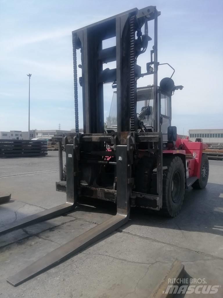 Kalmar DCF 220-12LB Diesel Stapler