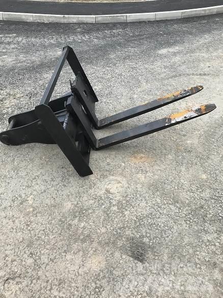  13T PALLET FORK Sonstige Baumaschinen