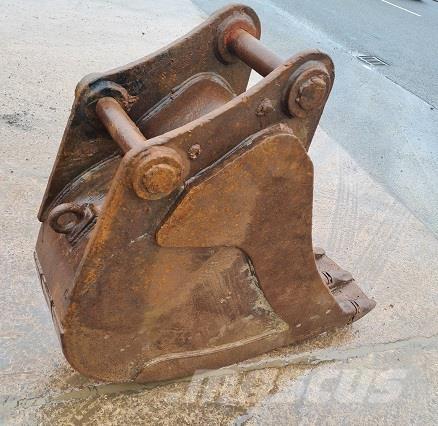  18 BUCKET, 60mm PINS Schaufeln