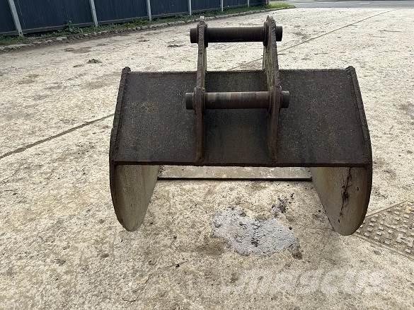  4' BUCKET, 80mm PINS Schaufeln