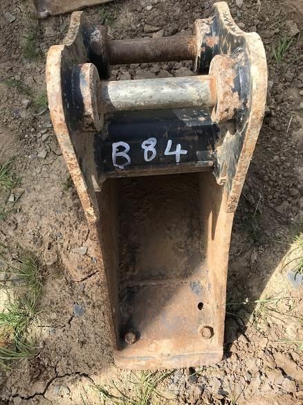  9 BUCKET Sonstige Baumaschinen