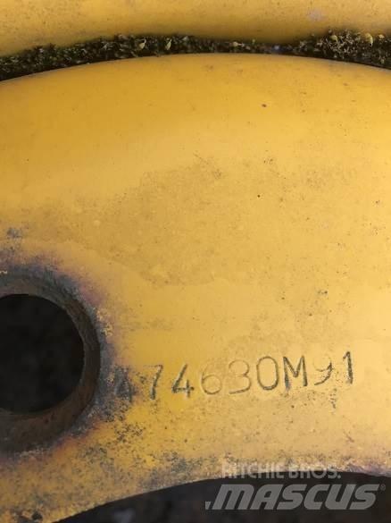  MASSEY FRONT WHEEL Reifen