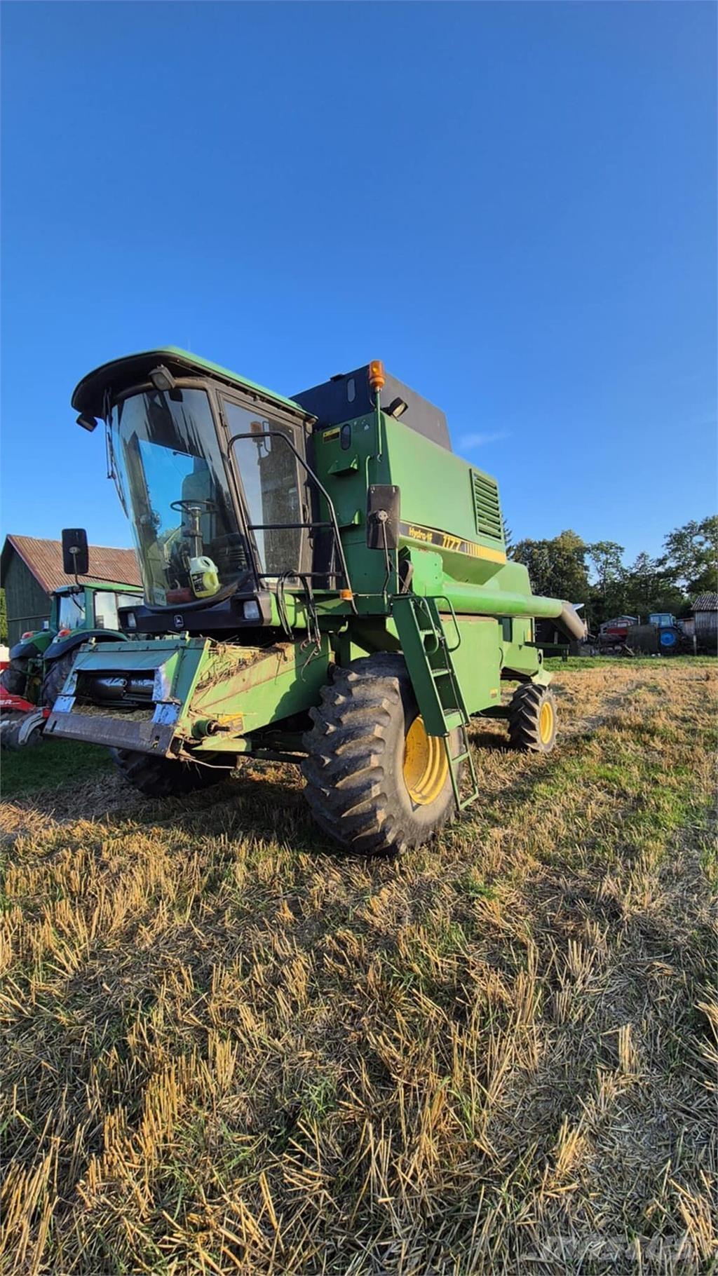 John Deere 1177 Mähdrescher