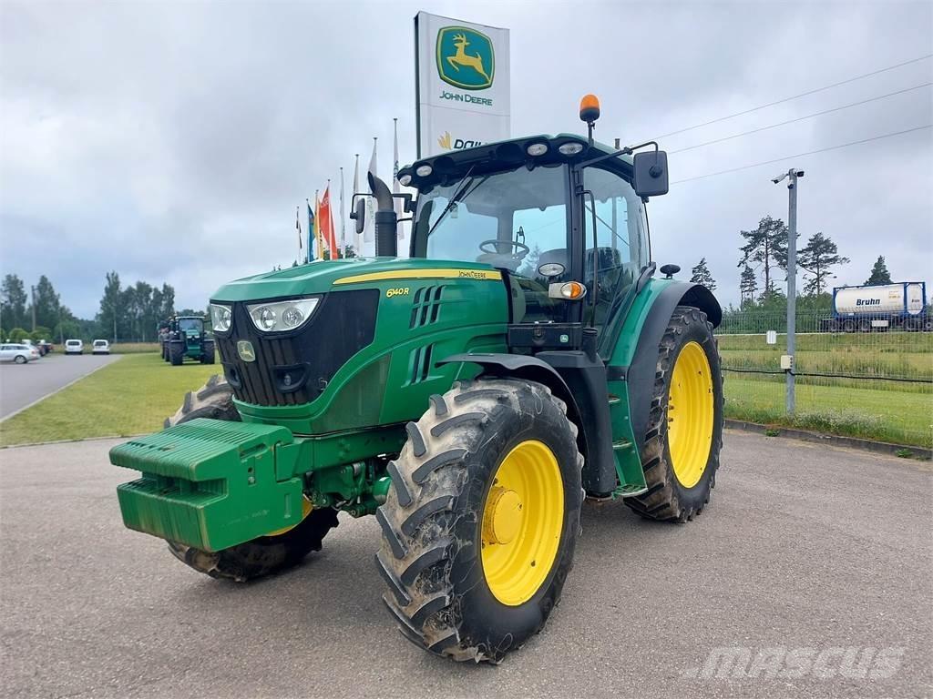 John Deere 6140R Traktoren
