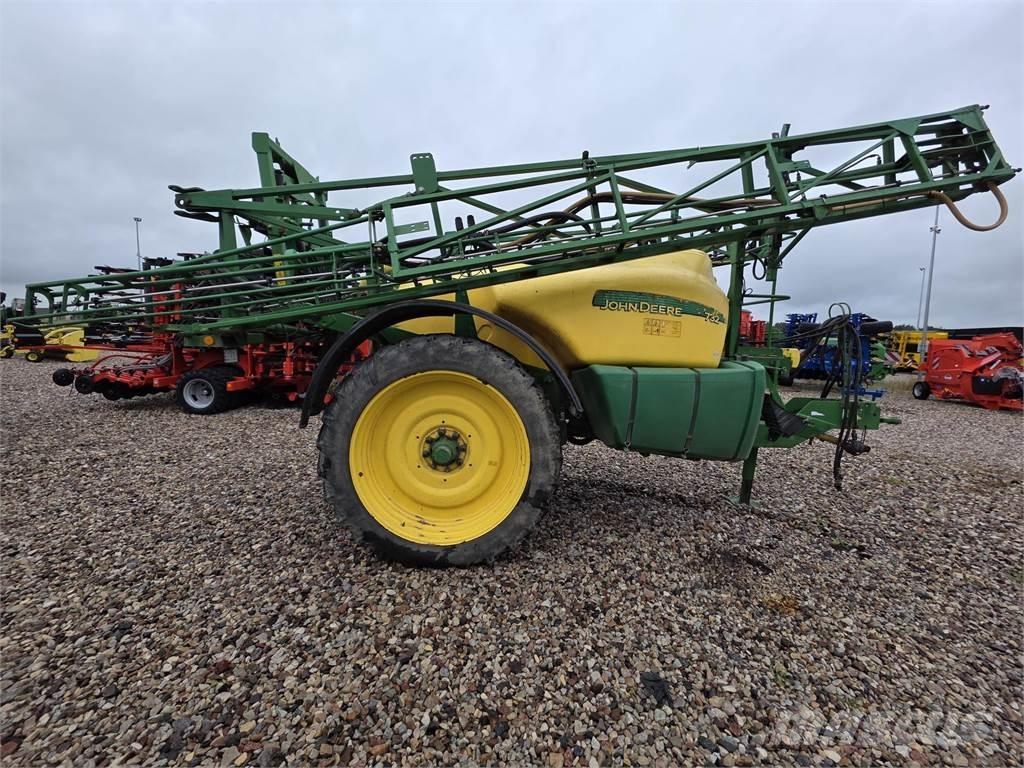 John Deere 732 Weinbauspritzen