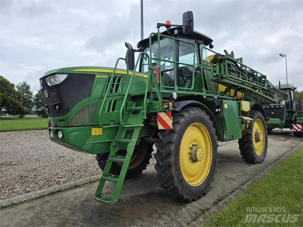 John Deere R4040i Anhängespritzen