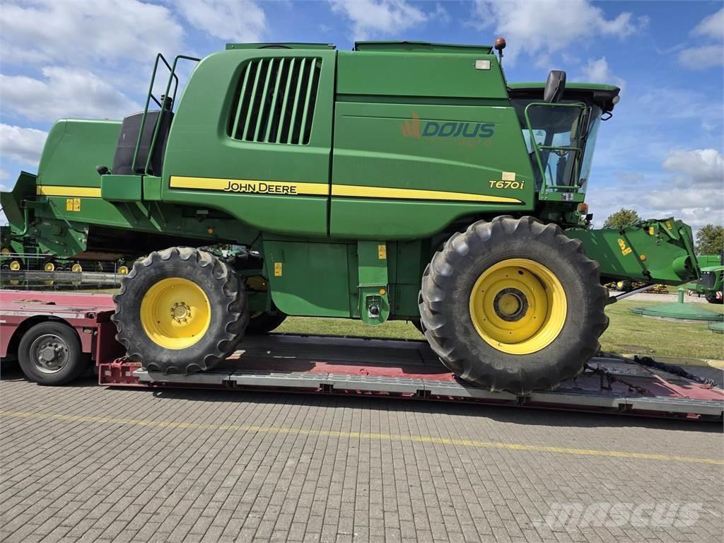 John Deere T670 Mähdrescher