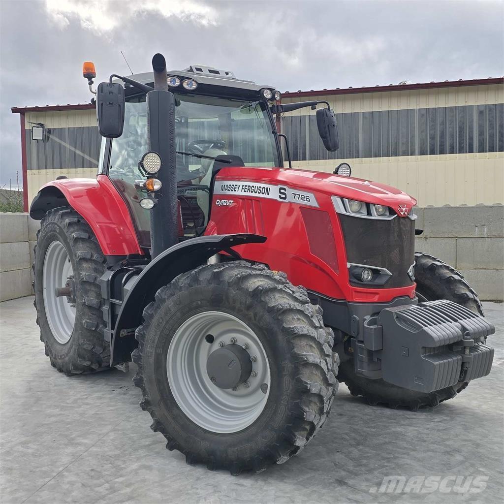 Massey Ferguson 7726 Traktoren