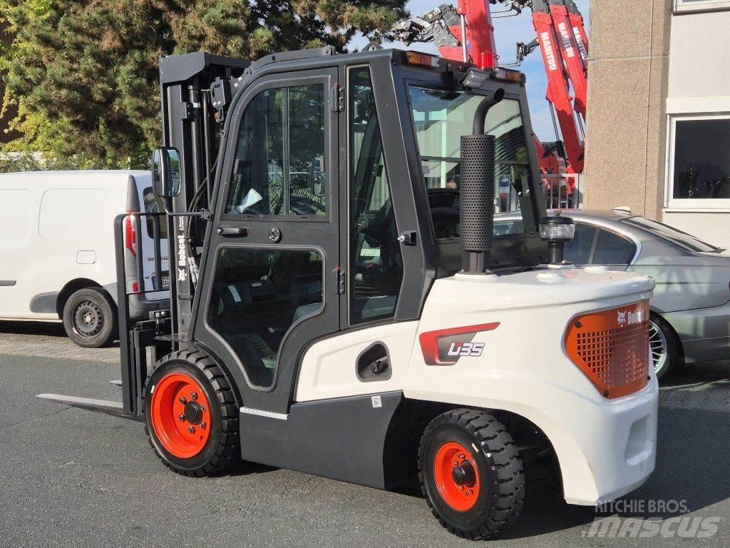 Bobcat D35NXS Diesel Stapler