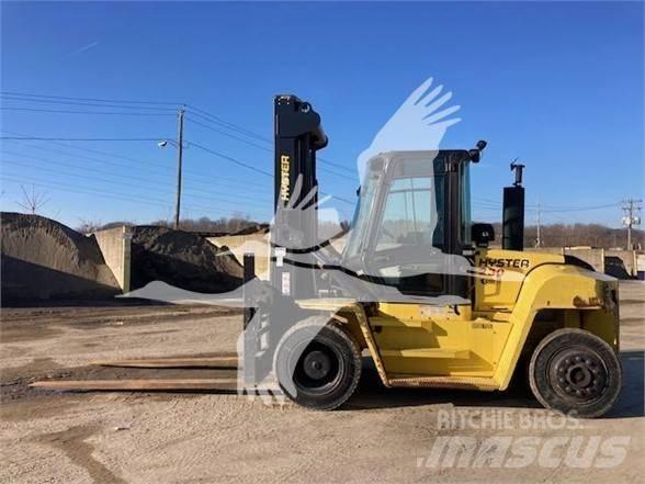 Hyster H230HD Diesel Stapler