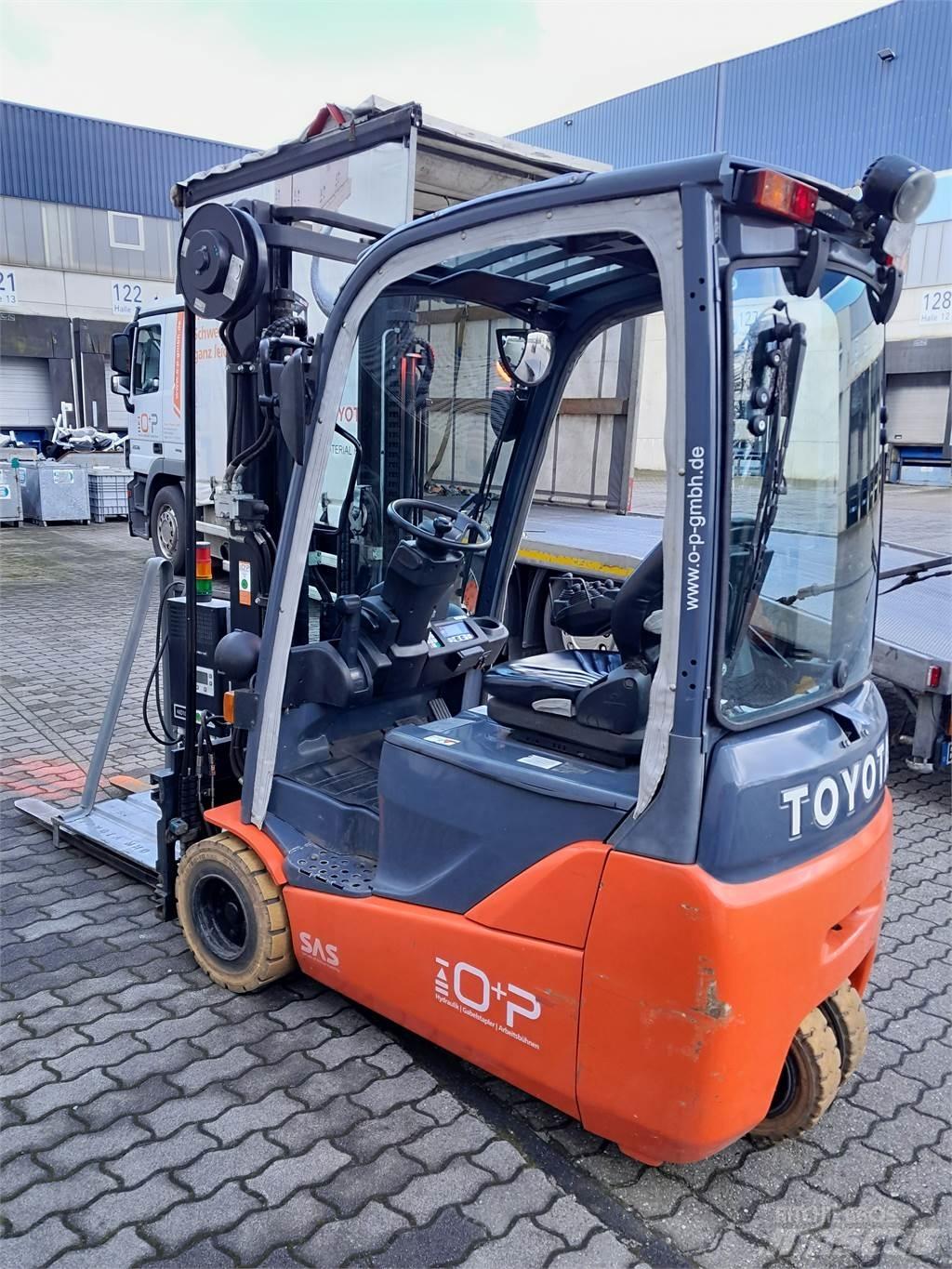Toyota 8FBEKT18 Elektro Stapler
