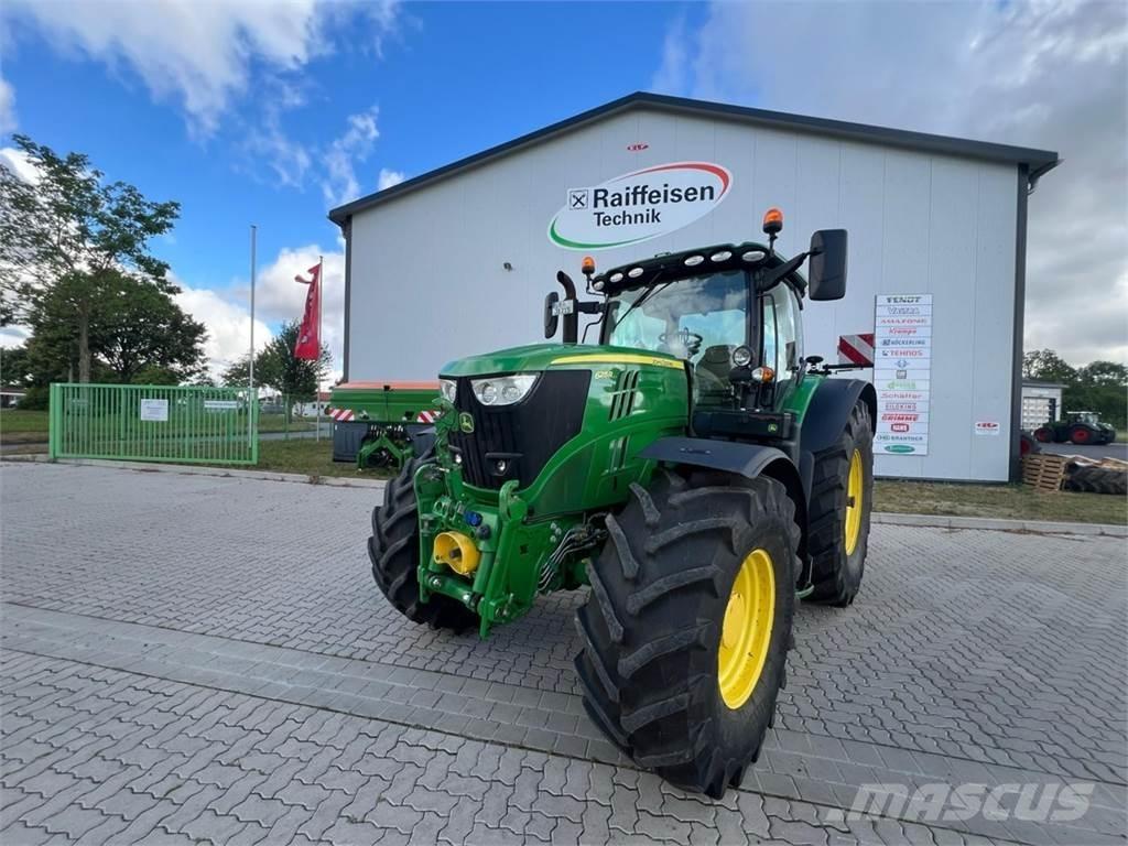 John Deere 6215 R Traktoren