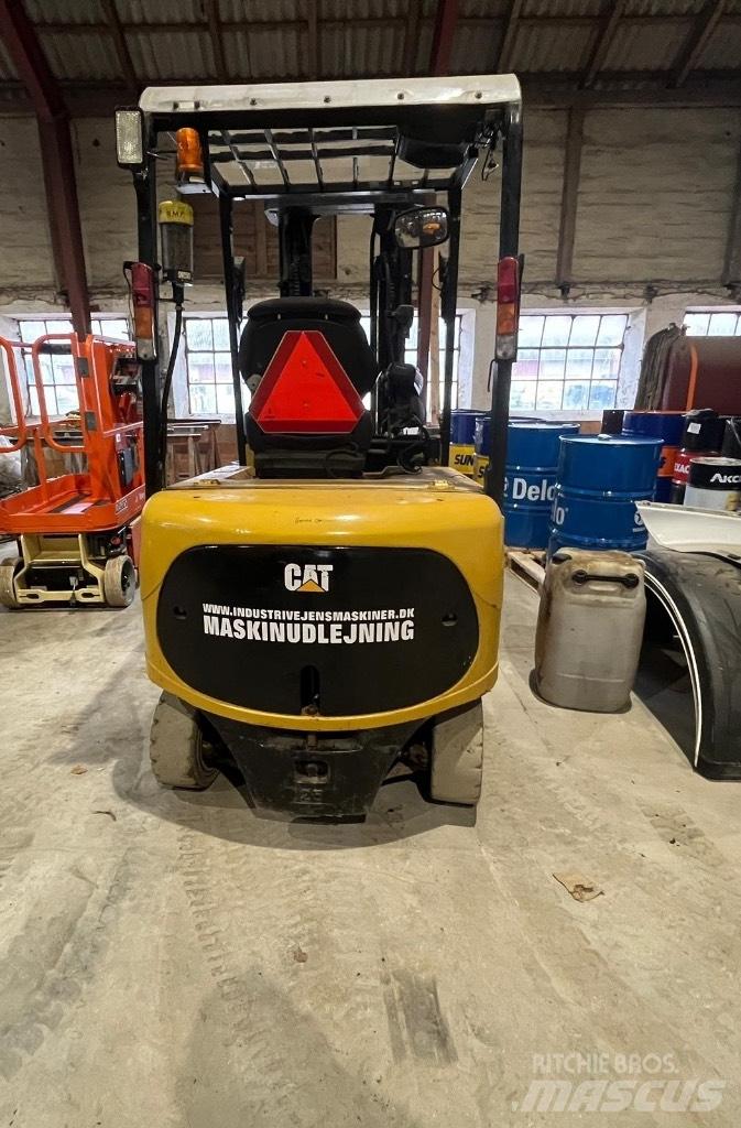 CAT EP 25 Elektro Stapler