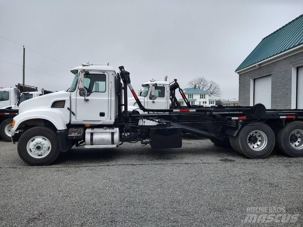 Mack CV Müllwagen