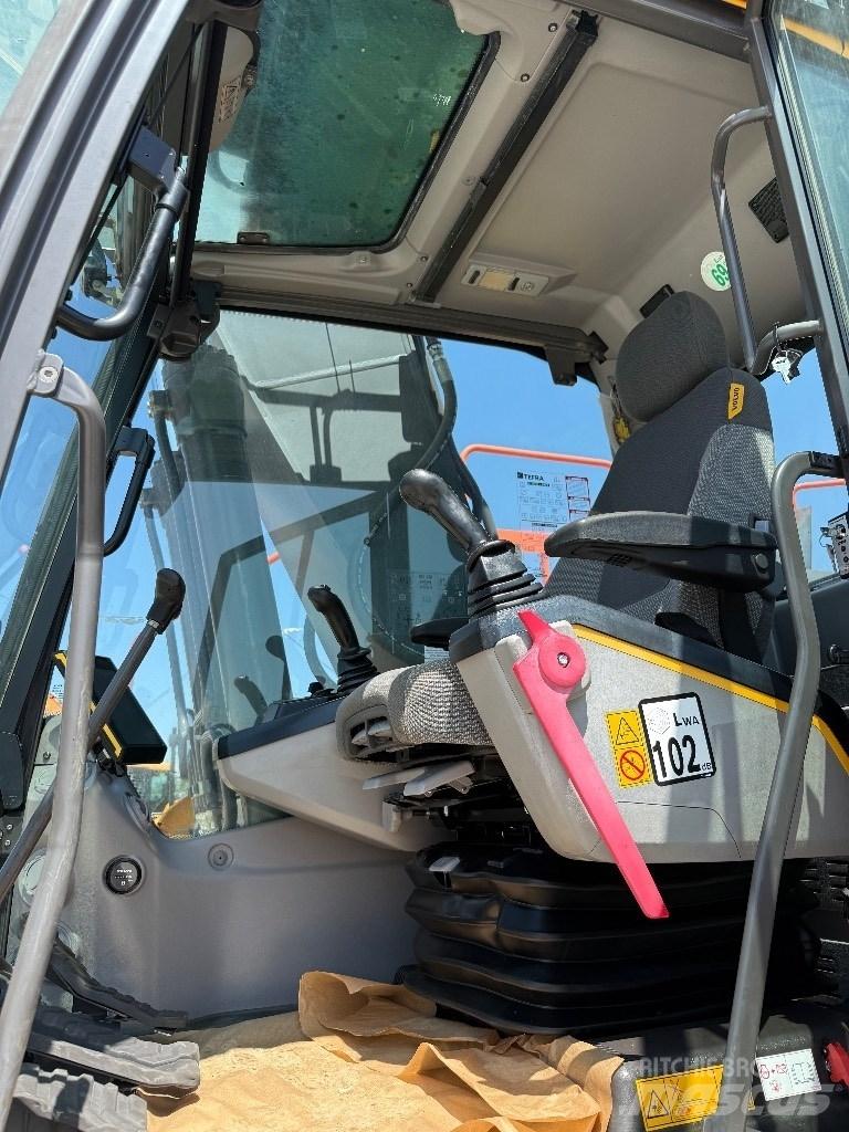 Volvo EC 220 E Raupenbagger
