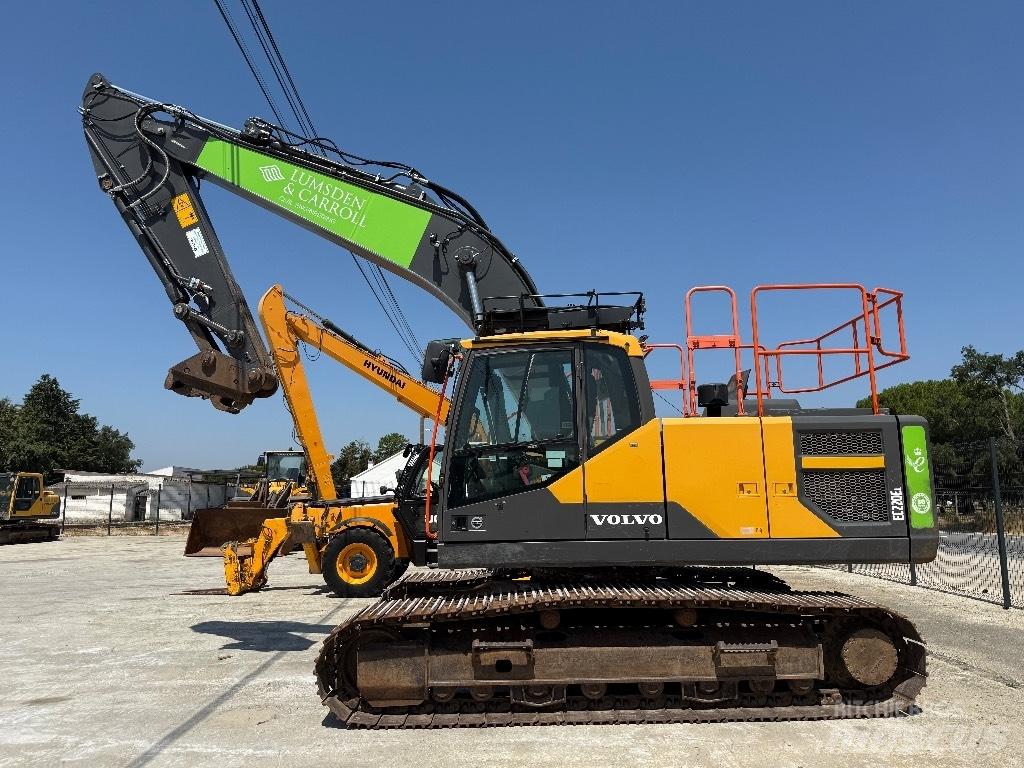 Volvo EC 220 E Raupenbagger