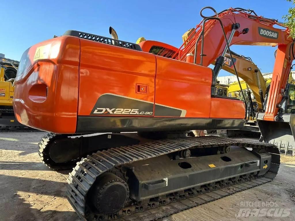 Doosan DX 225 LC Minibagger < 7t