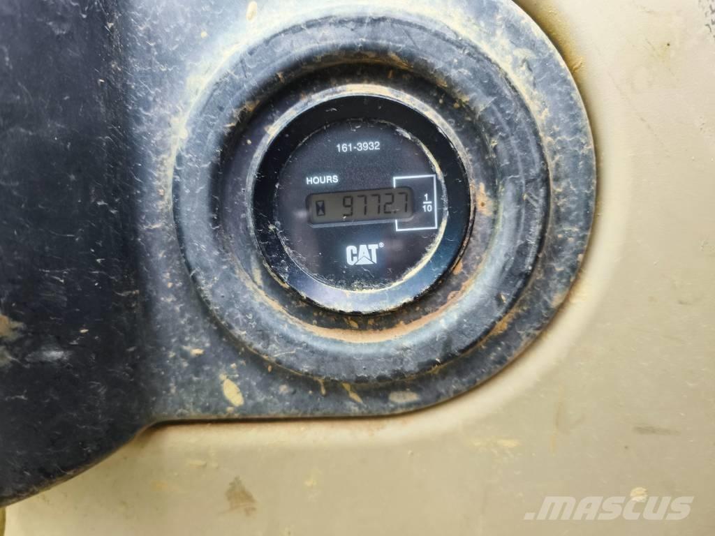 CAT 318 C Raupenbagger