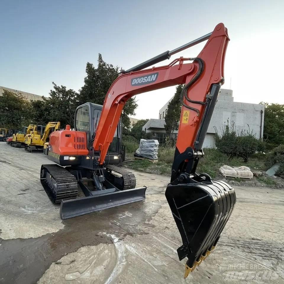 Doosan DX 60 Minibagger < 7t