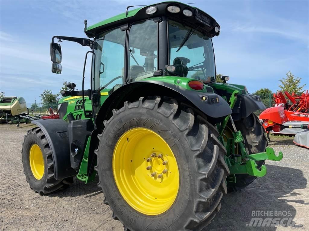John Deere 6130R Traktoren