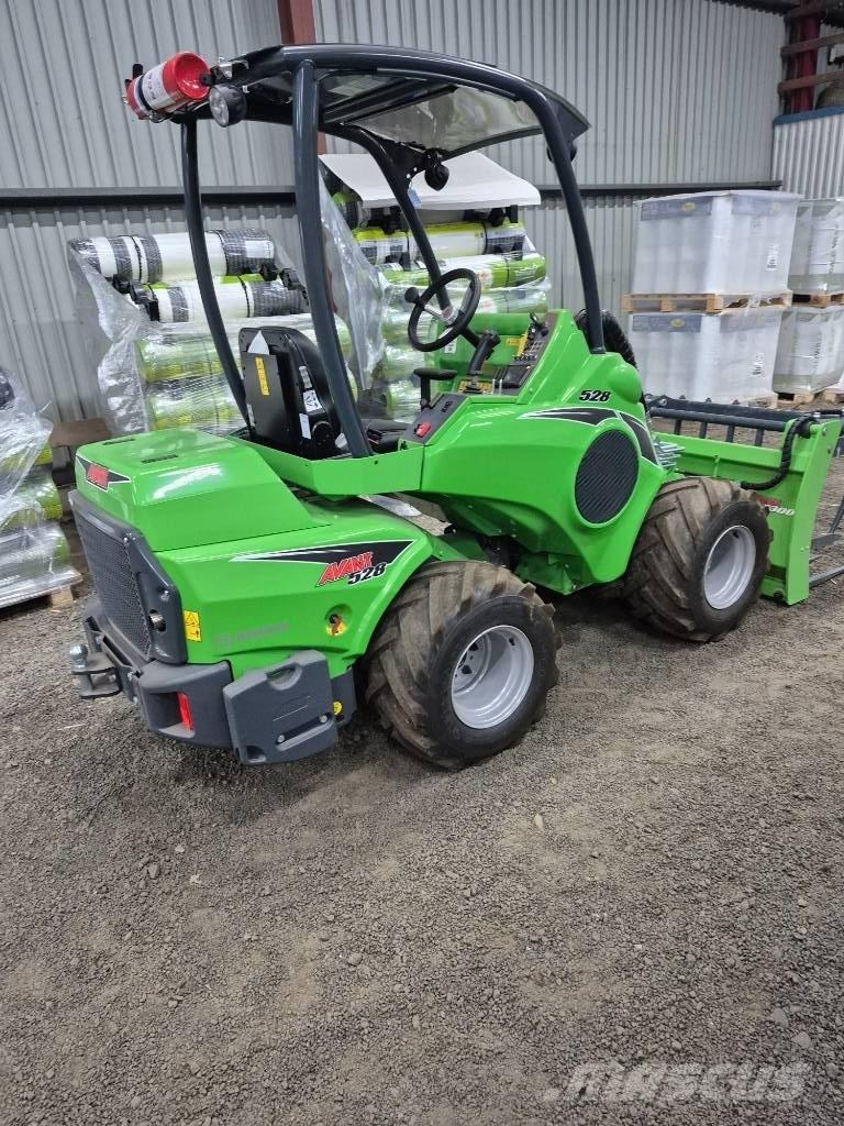 Avant 528 Multifunktionslader