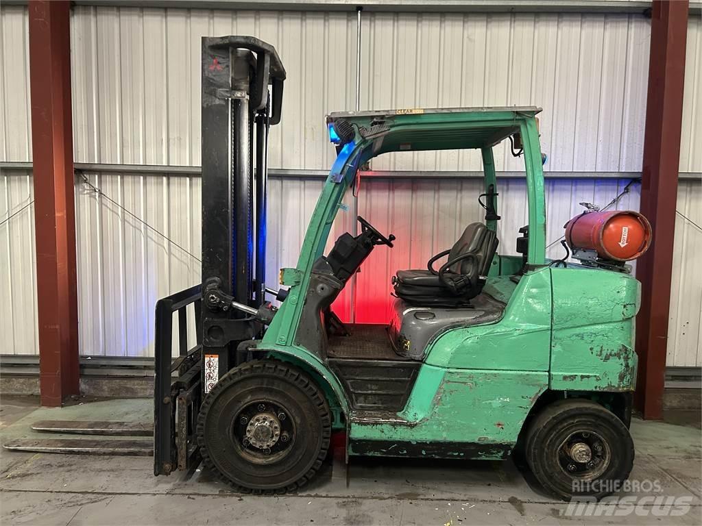 Mitsubishi FG40NT Gas Stapler