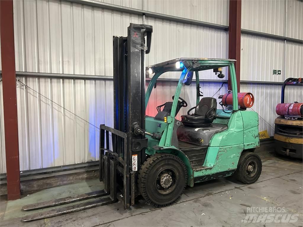 Mitsubishi FG40NT Gas Stapler