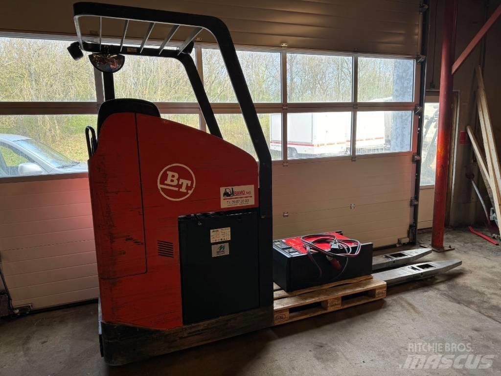 BT LRE 300 Niedergabelstapler