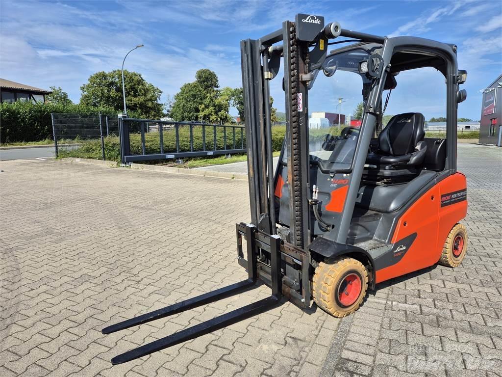 Linde H20T-01 Gas Stapler
