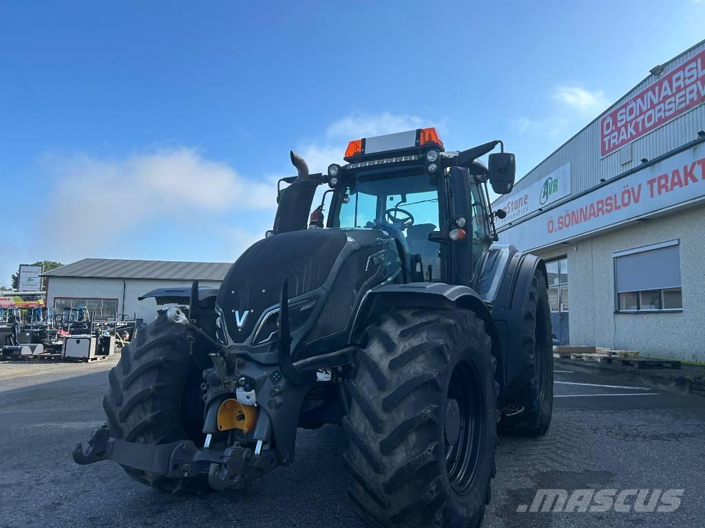Valtra T 214 D Traktoren