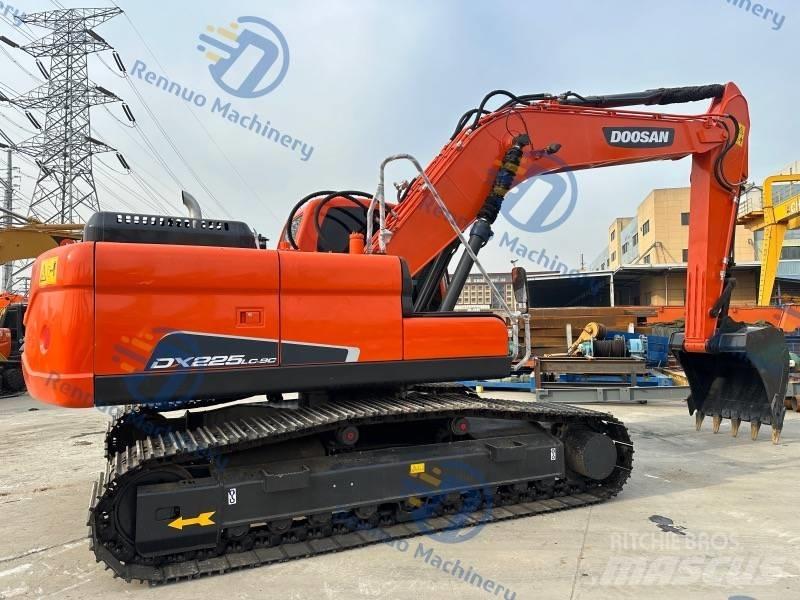 Doosan DX 225 LC-9C Raupenbagger