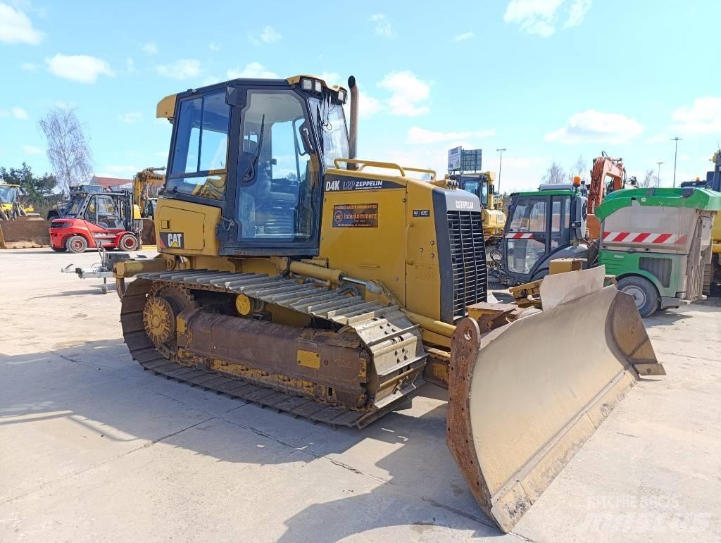 CAT D 4 K Bulldozer