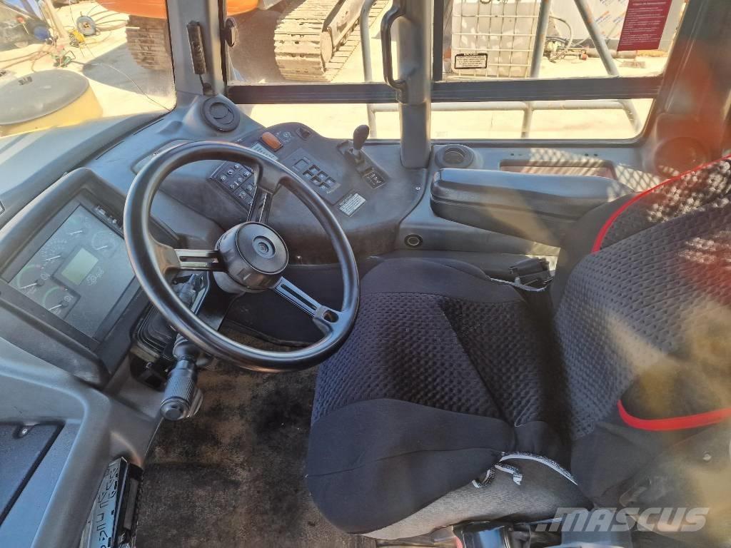 Bell B35D 6x6 Dumper - Knickgelenk