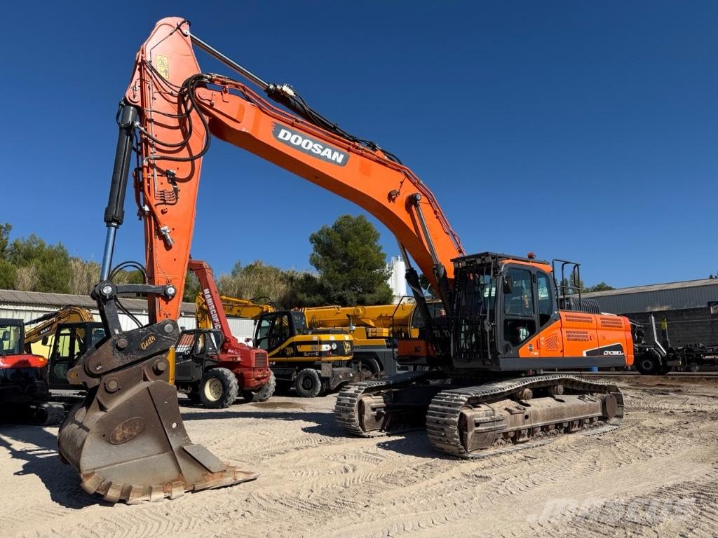 Doosan DX 380 LC Raupenbagger
